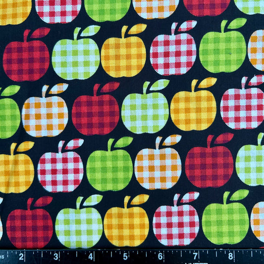 100% Cotton Fabric by The Yard for Quilt, Craft, DIY Projects... - 42" Wide (Gingham Apples)